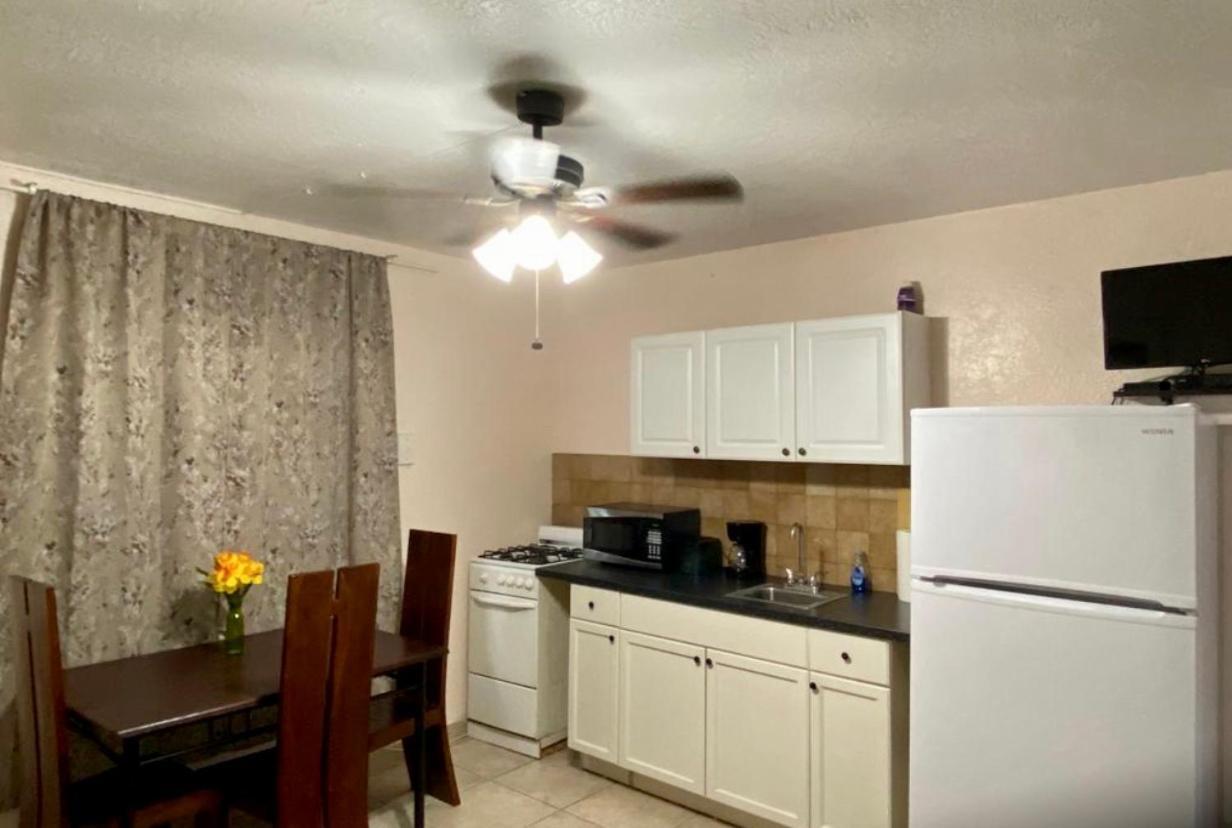 Hallandale Beach Motel With Free Parking And Full Kitchen ! No Extra Fees! Accepting Cash! Eksteriør bilde