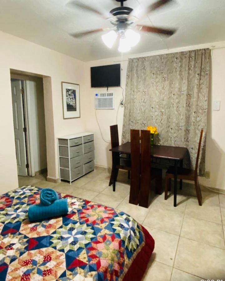 Hallandale Beach Motel With Free Parking And Full Kitchen ! No Extra Fees! Accepting Cash! Eksteriør bilde