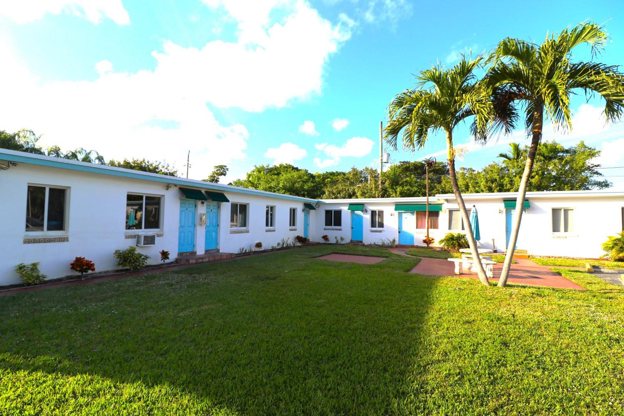 Hallandale Beach Motel With Free Parking And Full Kitchen ! No Extra Fees! Accepting Cash! Eksteriør bilde
