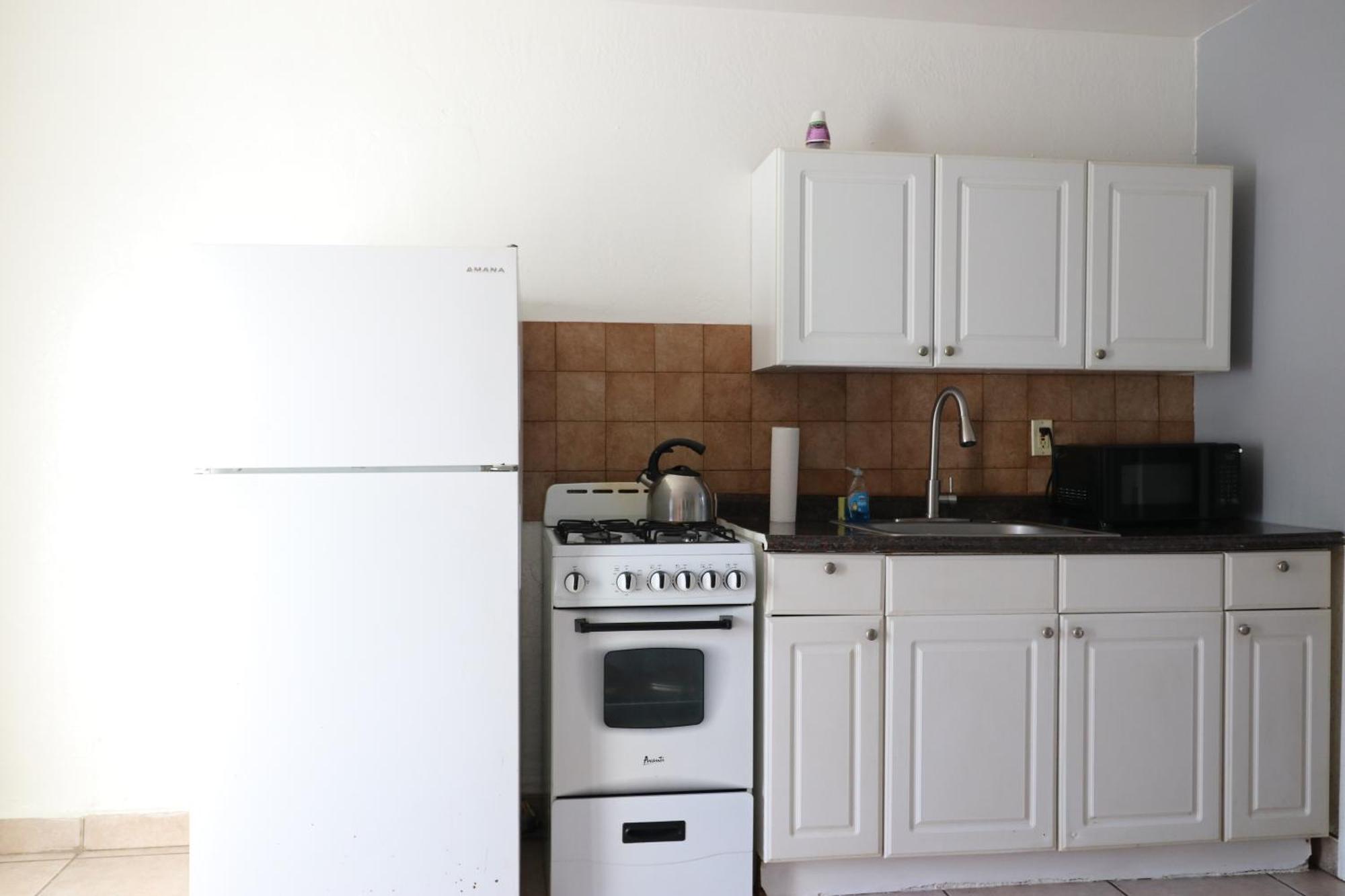Hallandale Beach Motel With Free Parking And Full Kitchen ! No Extra Fees! Accepting Cash! Eksteriør bilde