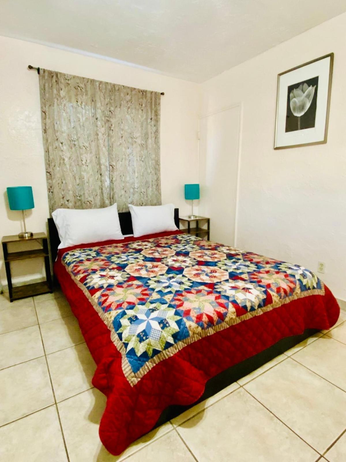 Hallandale Beach Motel With Free Parking And Full Kitchen ! No Extra Fees! Accepting Cash! Eksteriør bilde